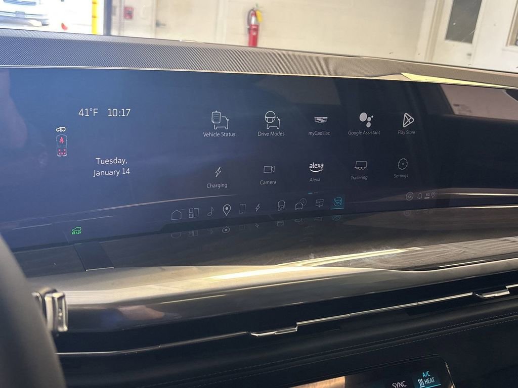 New 2025 Cadillac Escalade IQ Sport 2 w/ LPO, ONYX Package image 41