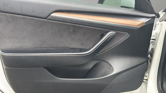 Used 2021 Tesla Model 3 Long Range image 10