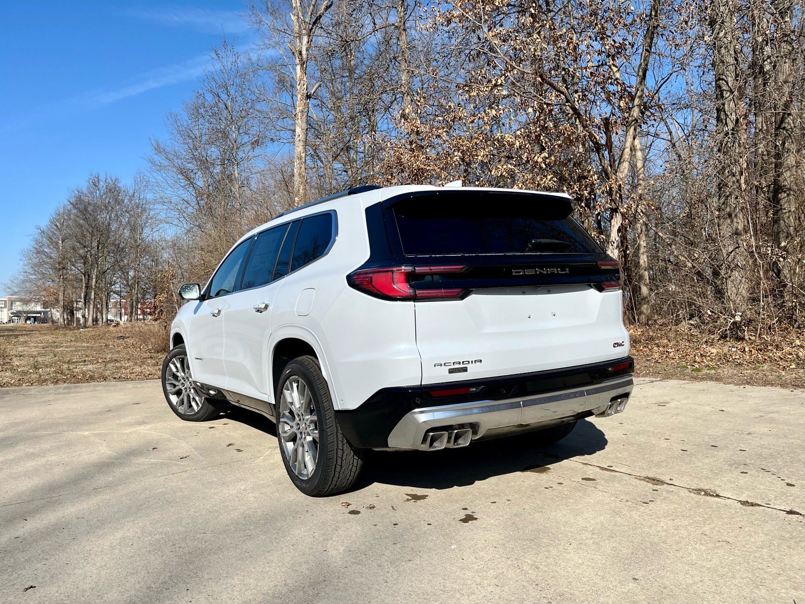 New 2026 GMC Acadia Denali w/ Super Cruise Package image 5
