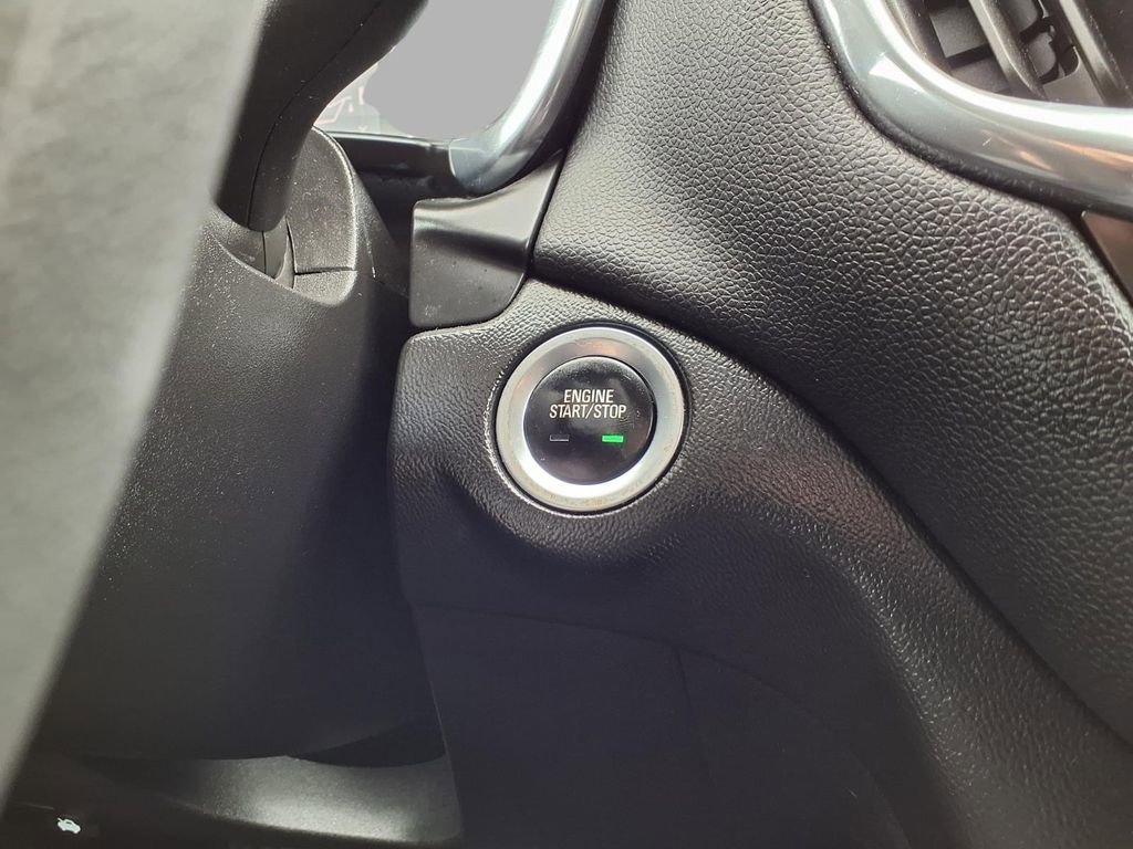 Used 2020 Chevrolet Equinox LT FWD image 8