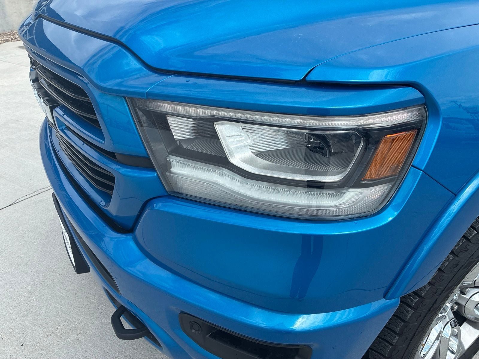 Used 2022 RAM 1500 Laramie w/ Sport Appearance Package AWD/4WD image 10