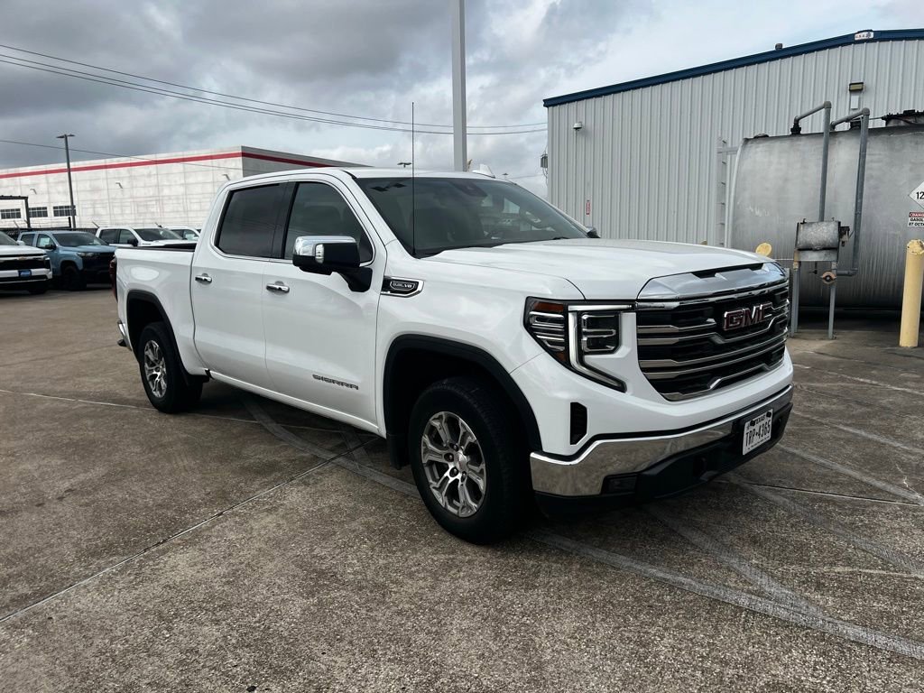 Used 2024 GMC Sierra 1500 SLT image 3