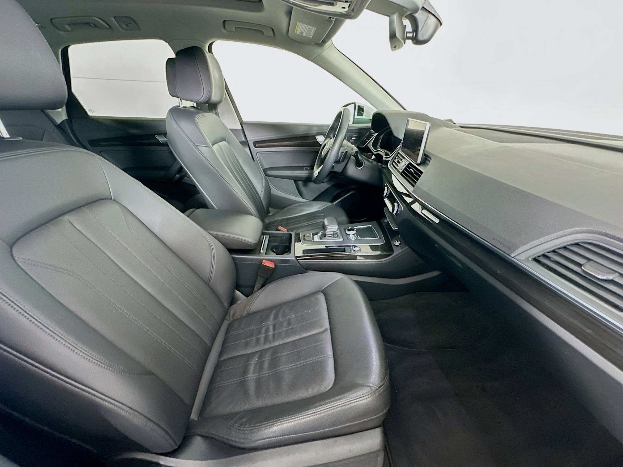 Used 2019 Audi Q5 2.0T Premium Plus w/ Premium Plus Package image 32