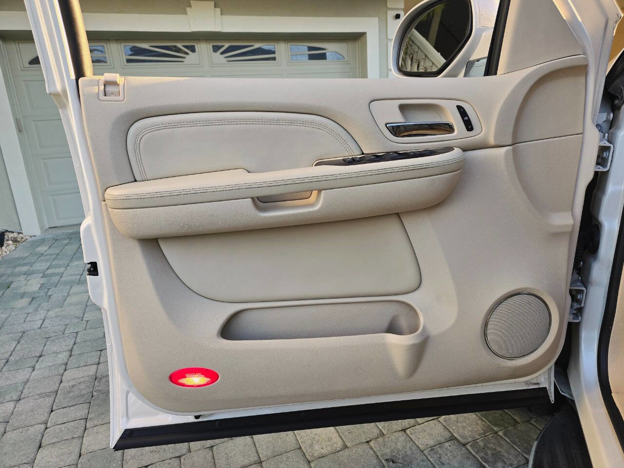 Used 2007 Cadillac Escalade EXT w/ Information Package image 55