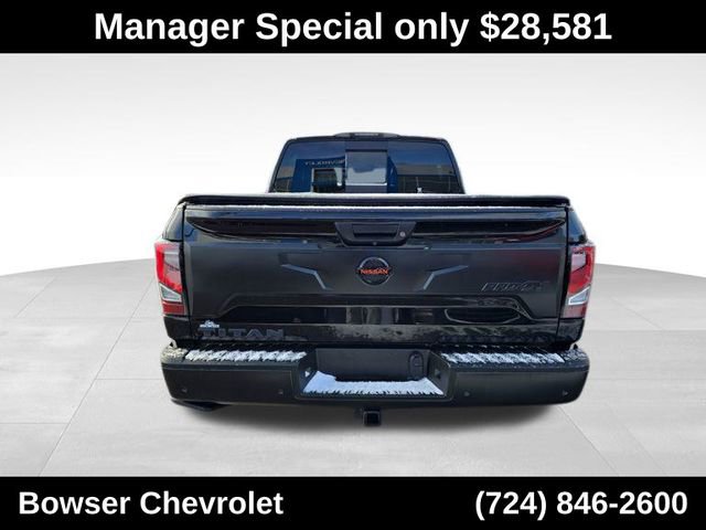 Used 2021 Nissan Titan PRO-4X w/ Pro-4x Utility Package image 4