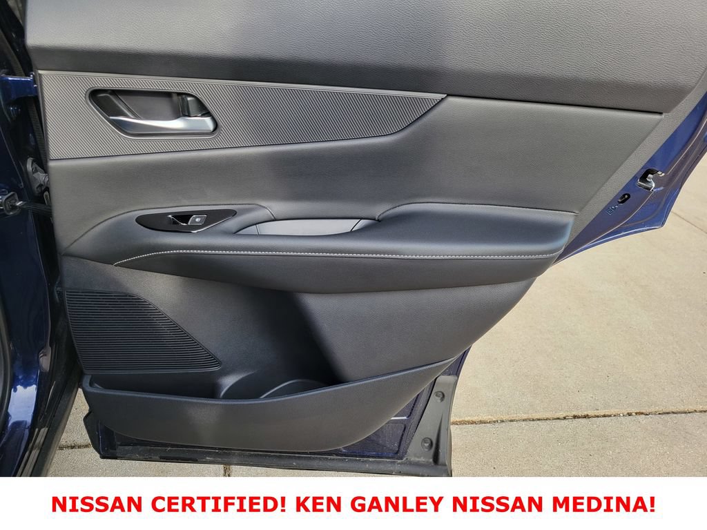 Certified 2025 Nissan Murano SV AWD/4WD image 48