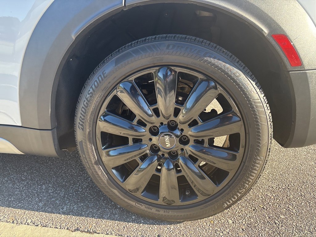 Used 2019 MINI Cooper Countryman w/ Premium Package image 13