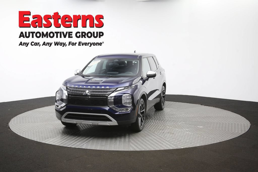 Used 2023 Mitsubishi Outlander SE AWD/4WD image 54
