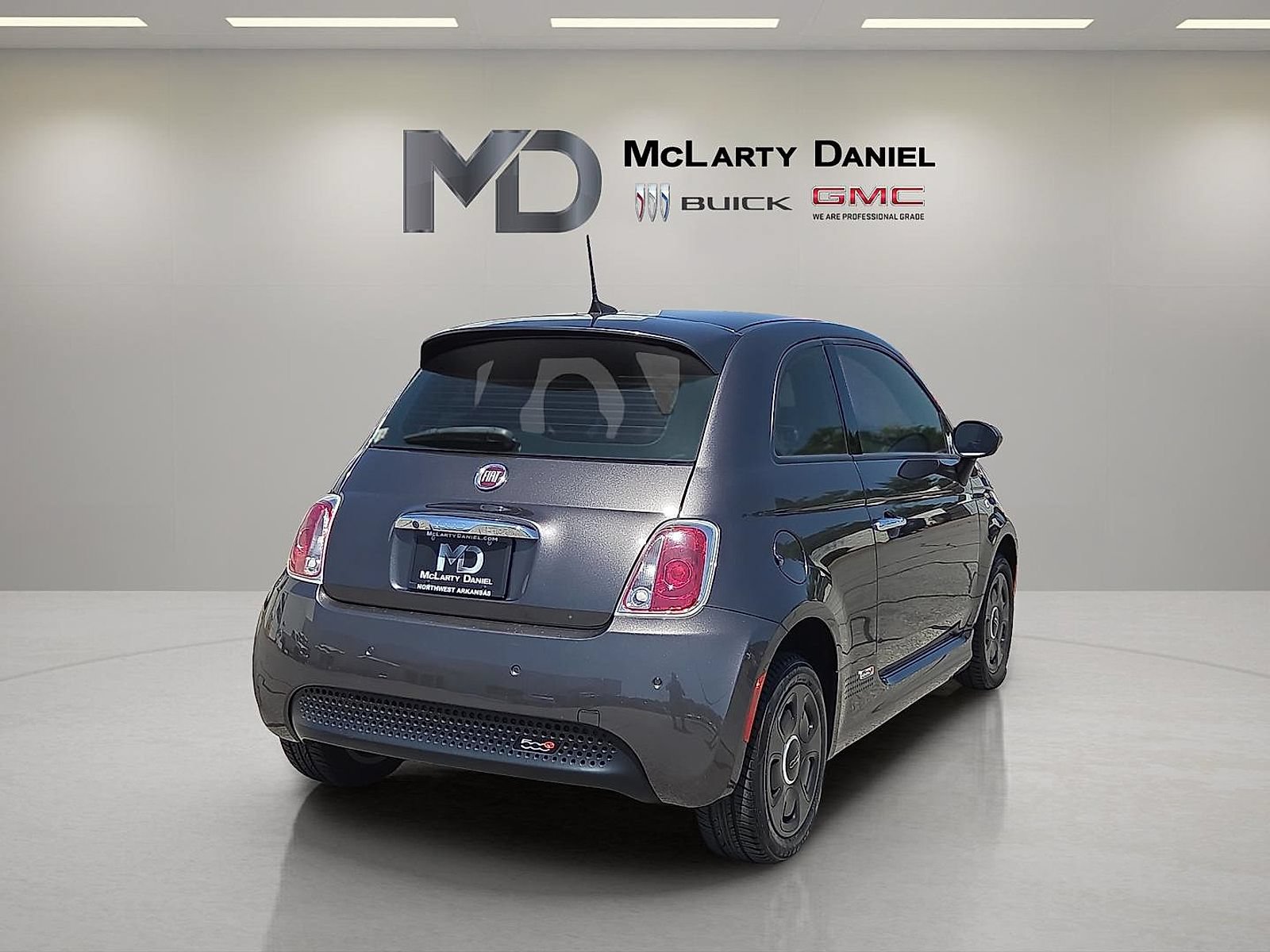 Used 2019 FIAT 500 e FWD image 14