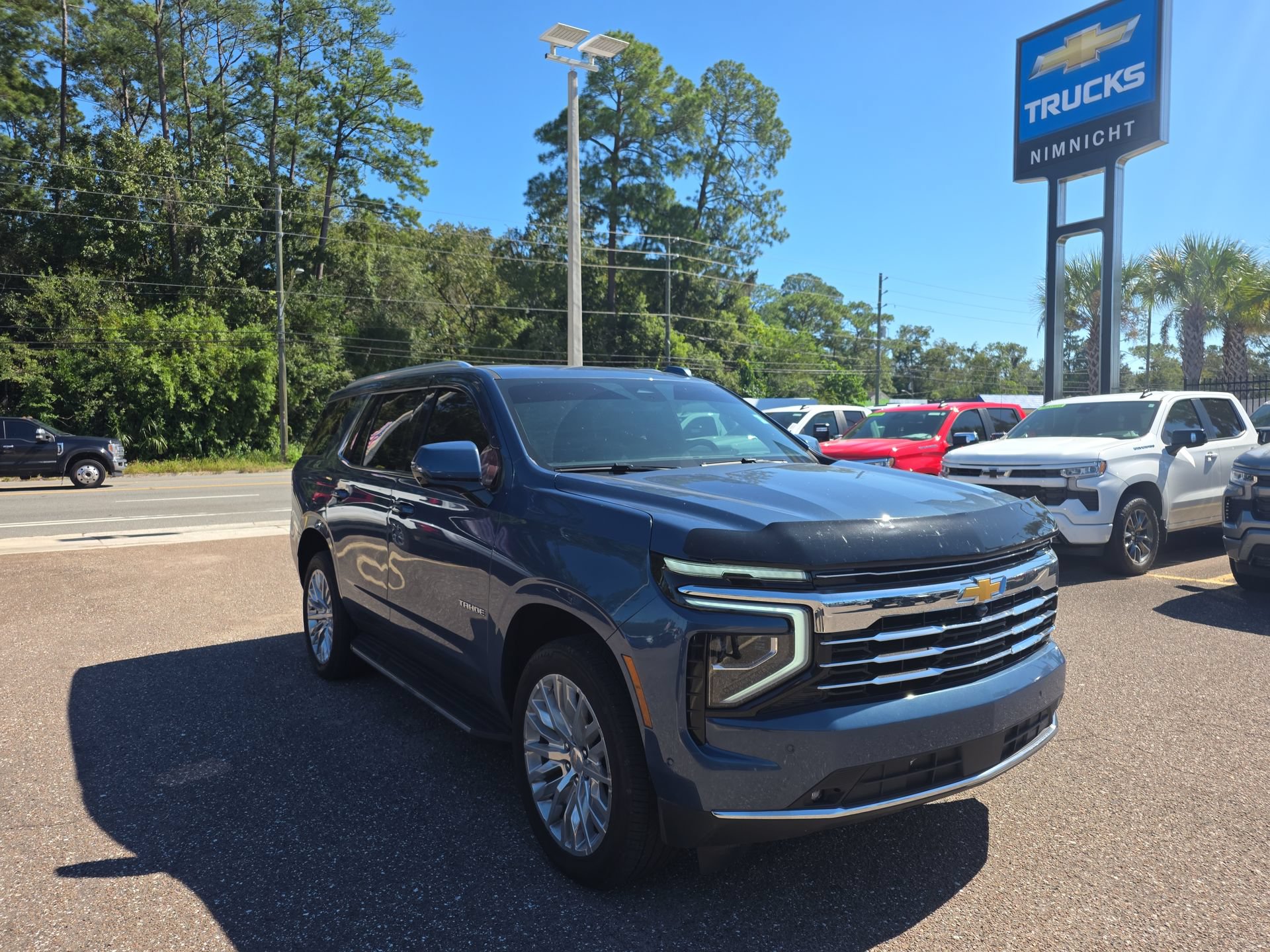 Used 2026 Chevrolet Tahoe LT w/ Comfort Package RWD image 2