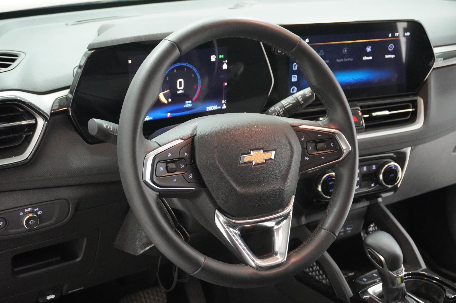 Used 2025 Chevrolet TrailBlazer LT w/ Convenience Package FWD image 18