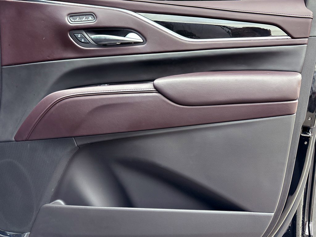 Certified 2024 Cadillac Escalade ESV Sport Platinum w/ LPO, ONYX Package image 15