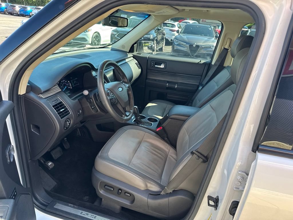 Used 2019 Ford Flex Limited w/ Equipment Group 303A AWD/4WD image 27