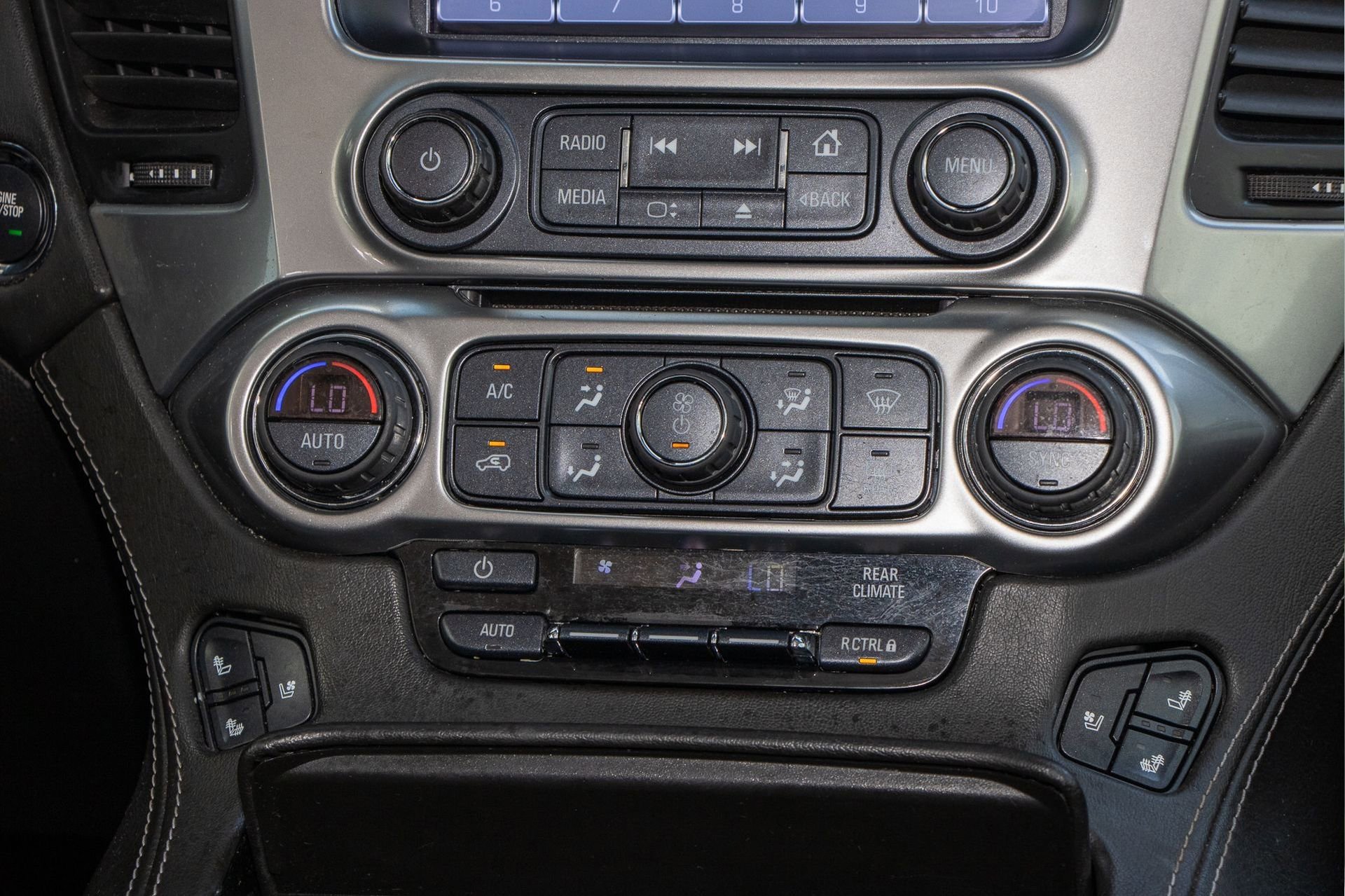 Used 2019 Chevrolet Suburban Premier w/ RST 6.2L Performance Edition image 23