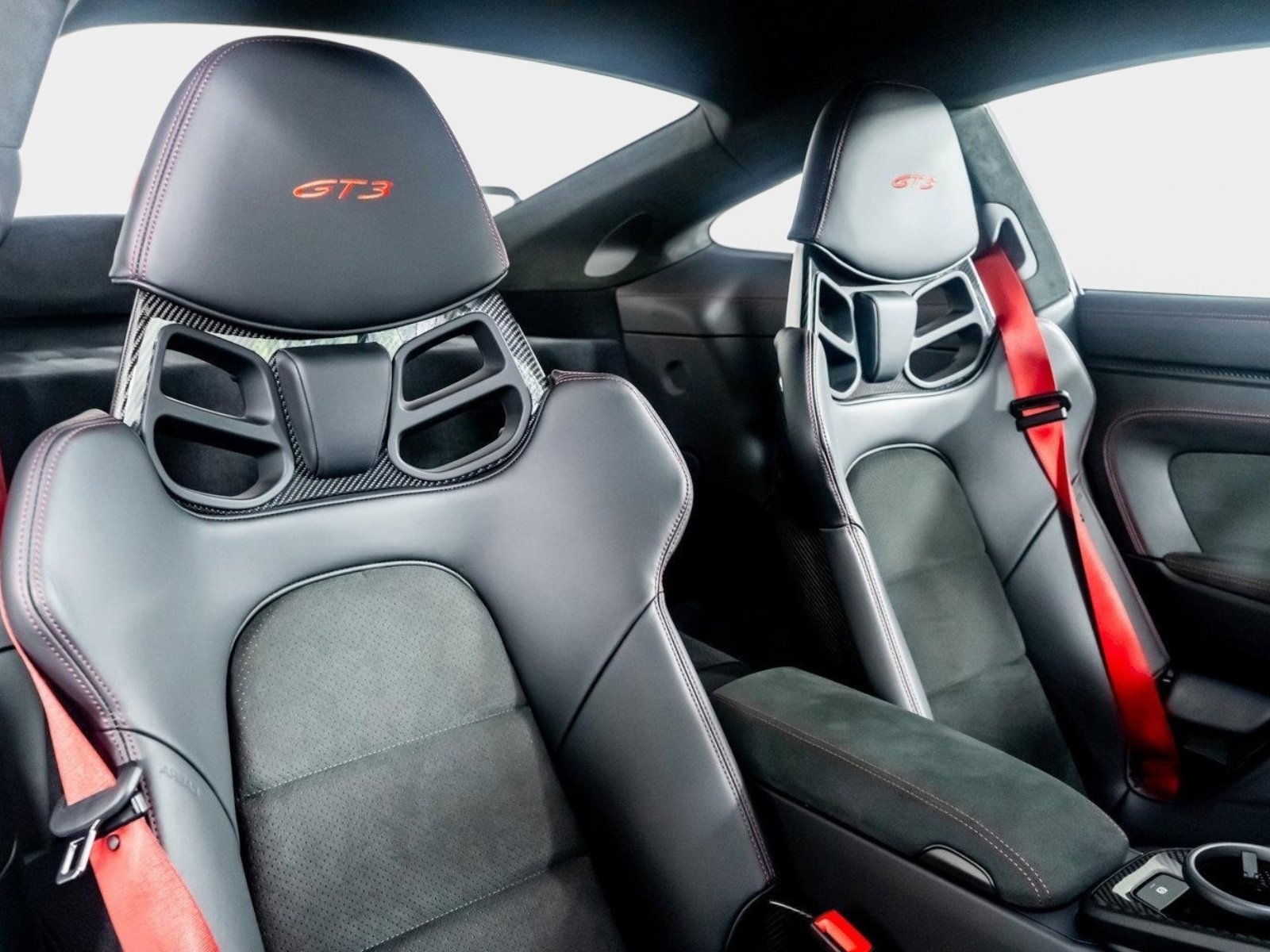 Used 2022 Porsche 911 GT3 RWD image 31