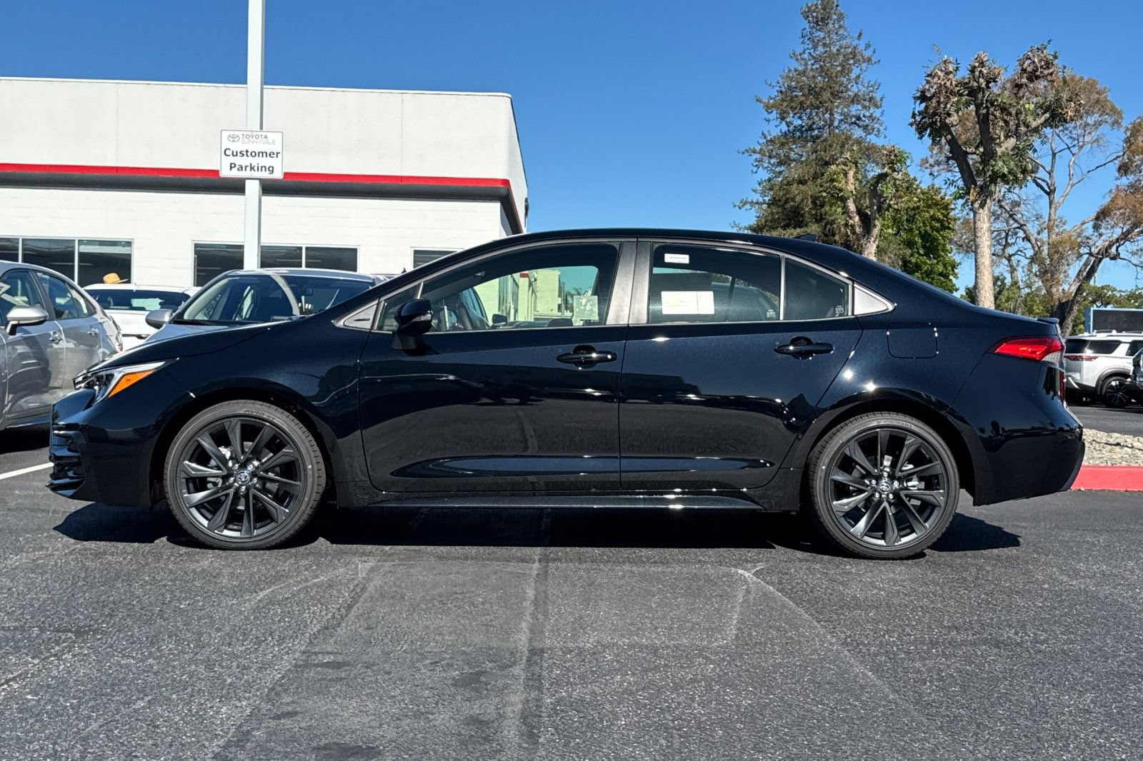 New 2026 Toyota Corolla SE FWD image 6