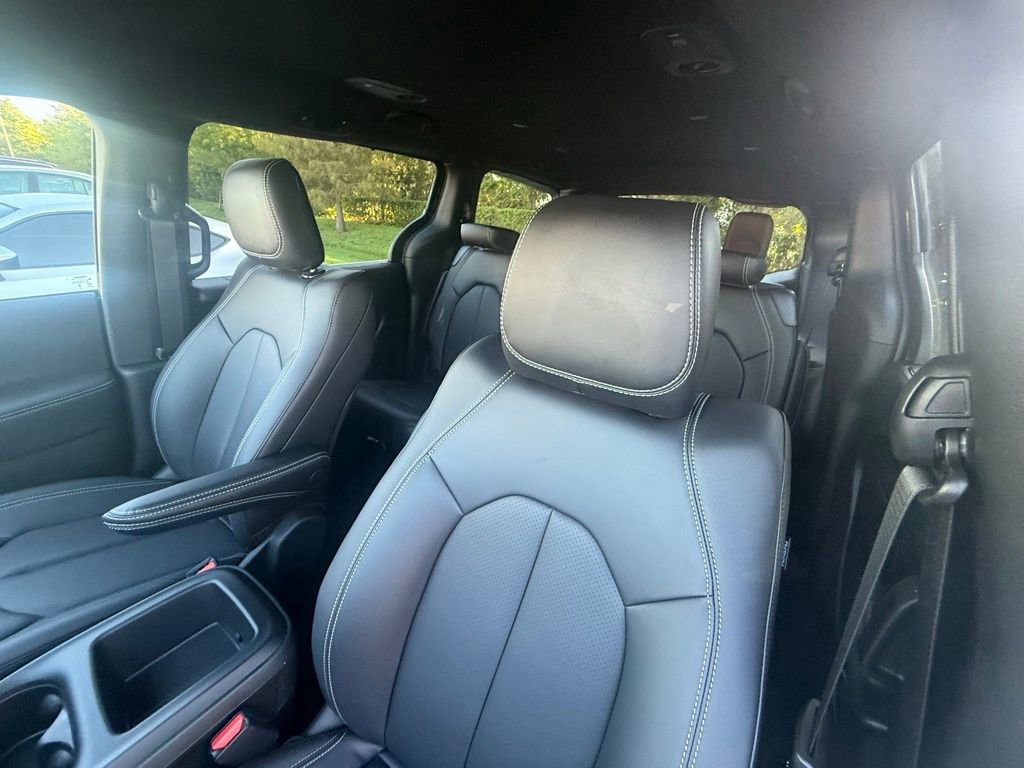 New 2026 Chrysler Pacifica Select image 22