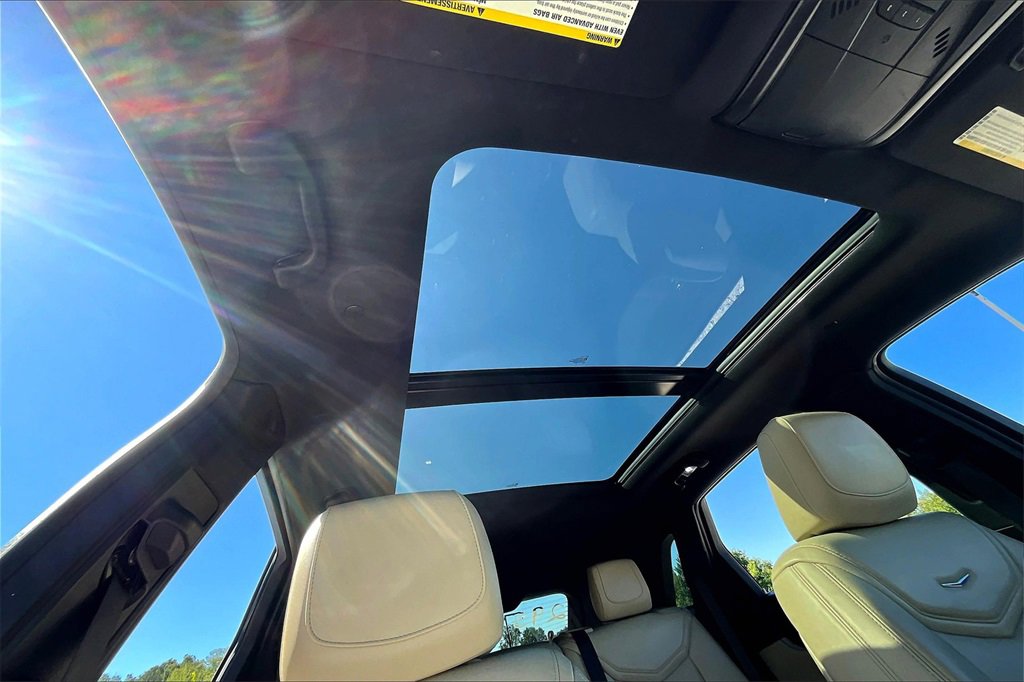 Used 2017 Cadillac XT5 Luxury w/ Driver Awareness Package image 20