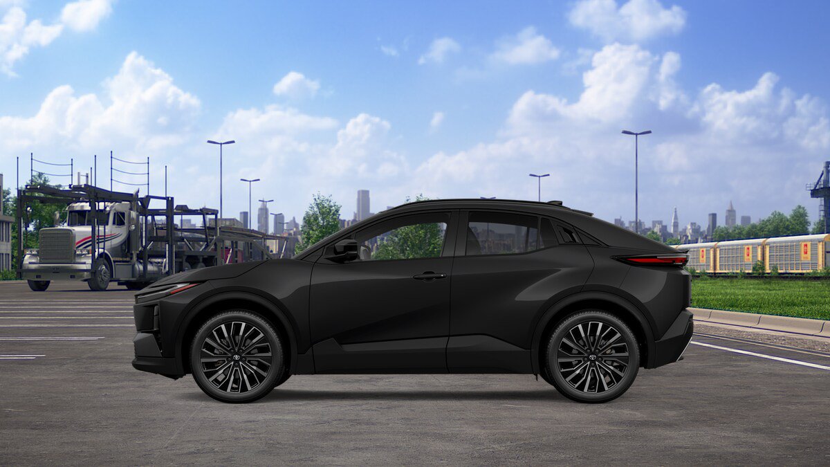 New 2026 Toyota C-HR AWD/4WD image 4