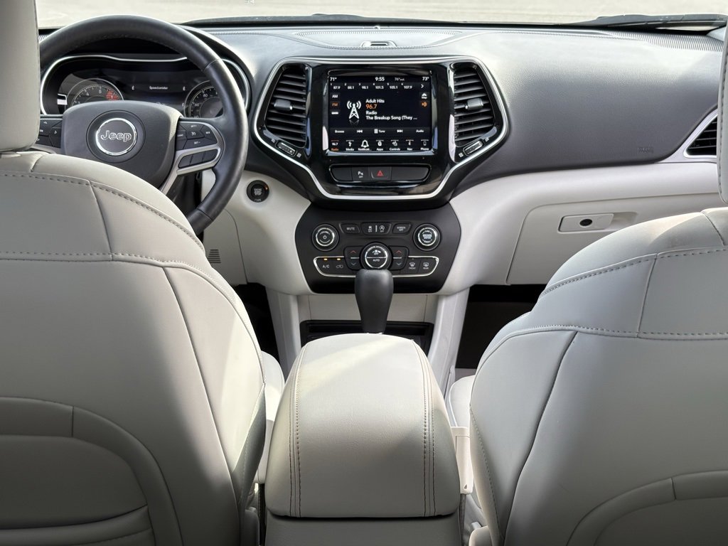 Used 2019 Jeep Cherokee Limited image 24