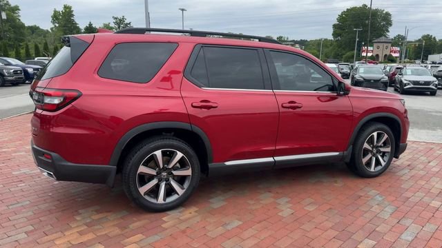 Certified 2025 Honda Pilot Elite image 3
