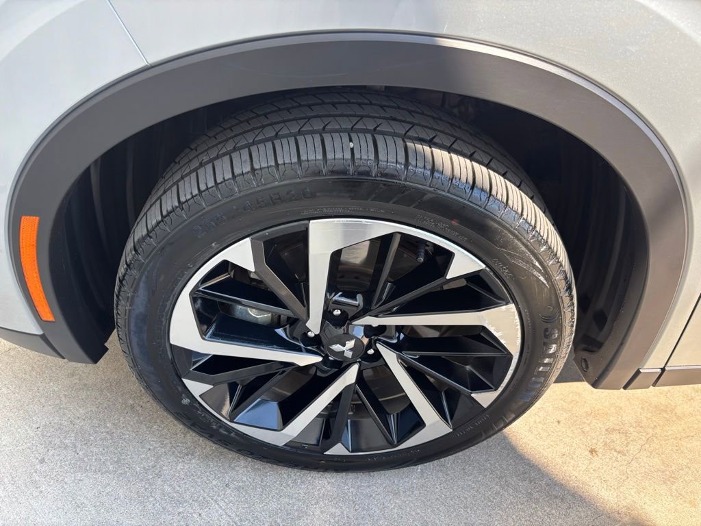 Used 2024 Mitsubishi Outlander SE image 12