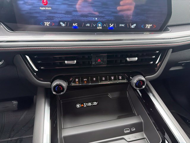 New 2026 Chevrolet Suburban RST w/ RST Capability Package AWD/4WD image 19