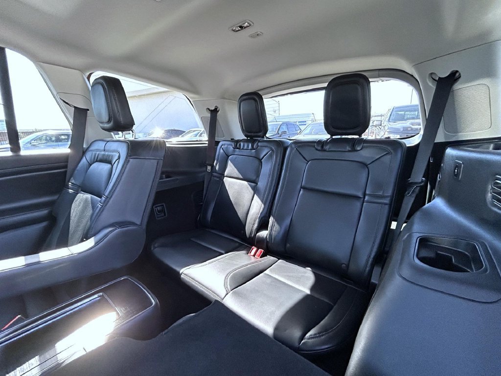 Used 2025 Lincoln Aviator Reserve w/ Equipment Group 201A AWD/4WD image 22