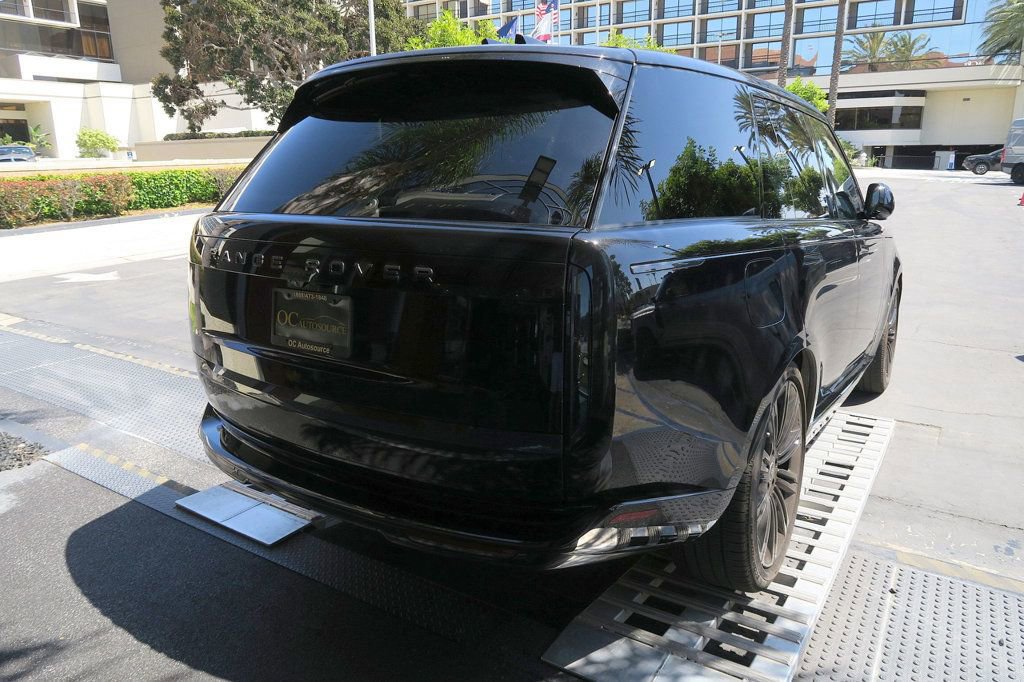 Used 2025 Land Rover Range Rover SE AWD/4WD image 41