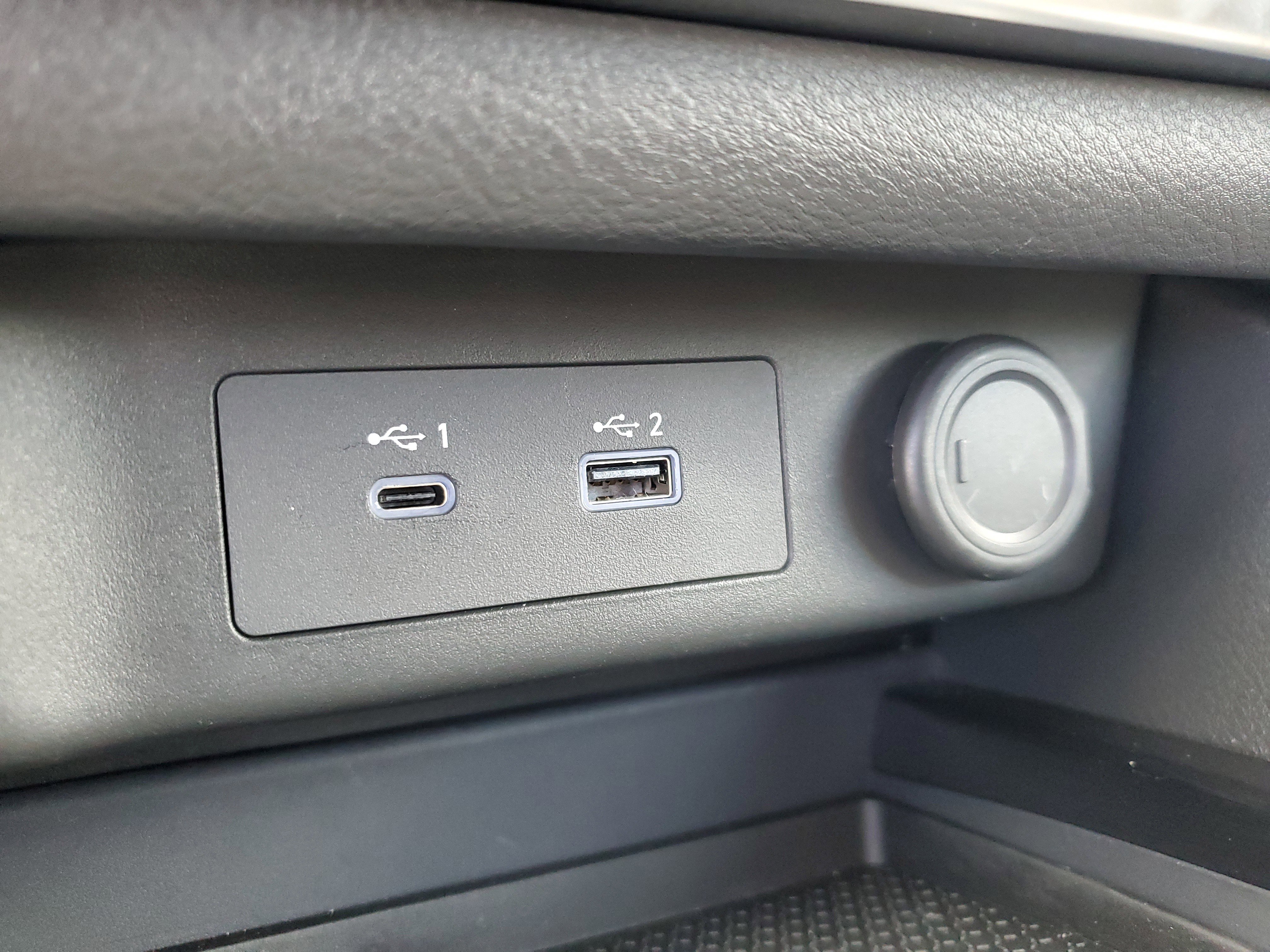 Certified 2023 Nissan Rogue SV image 25