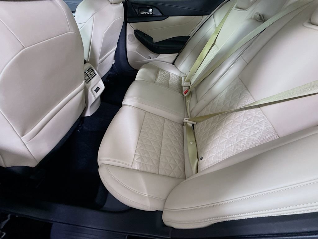 Used 2019 Nissan Maxima Platinum image 29
