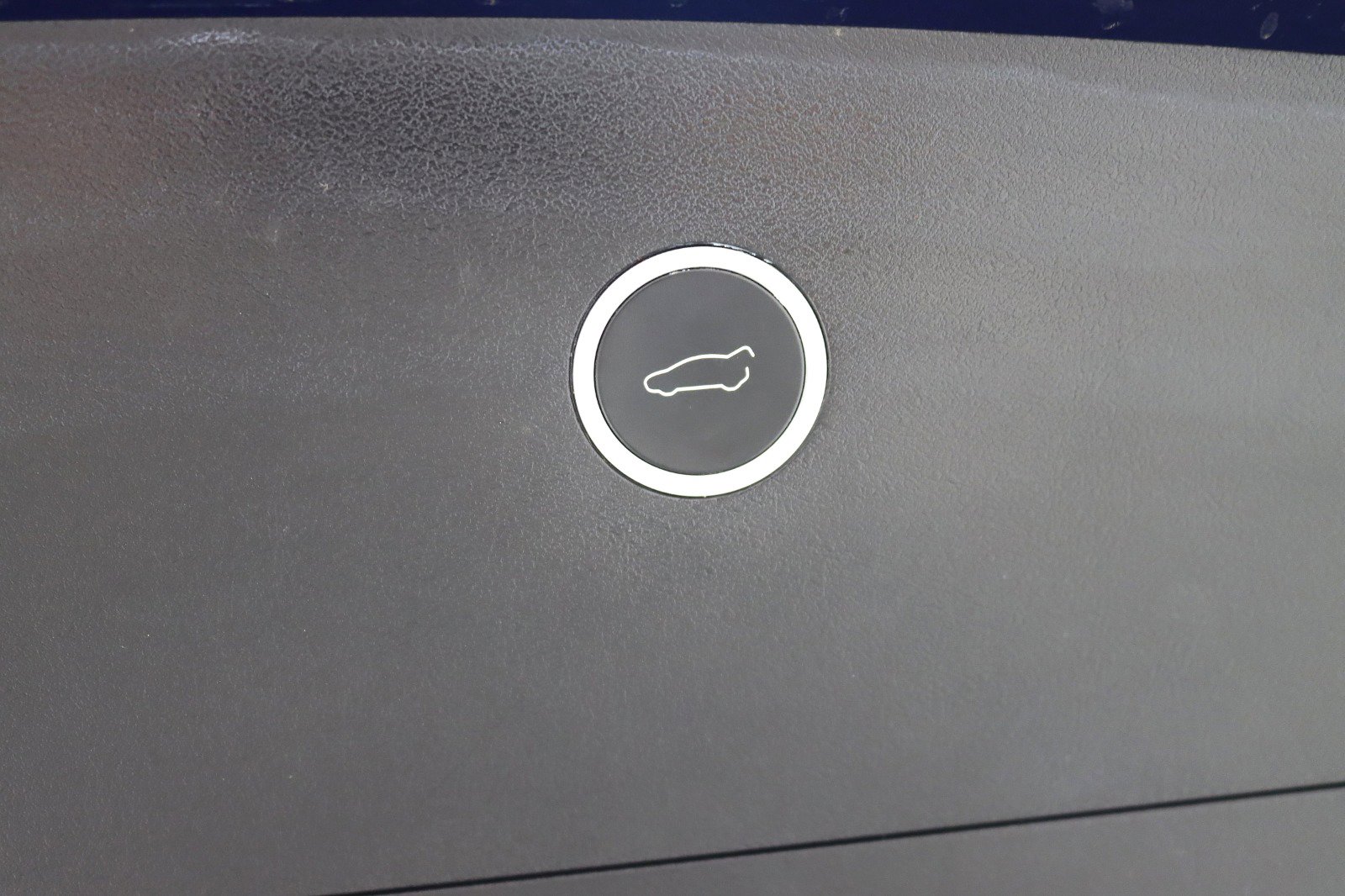 Used 2018 Tesla Model X 75D image 34