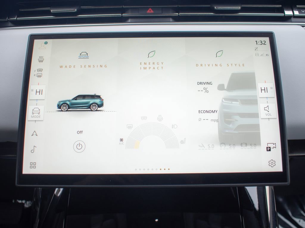 Certified 2024 Land Rover Range Rover Sport SE AWD/4WD image 24