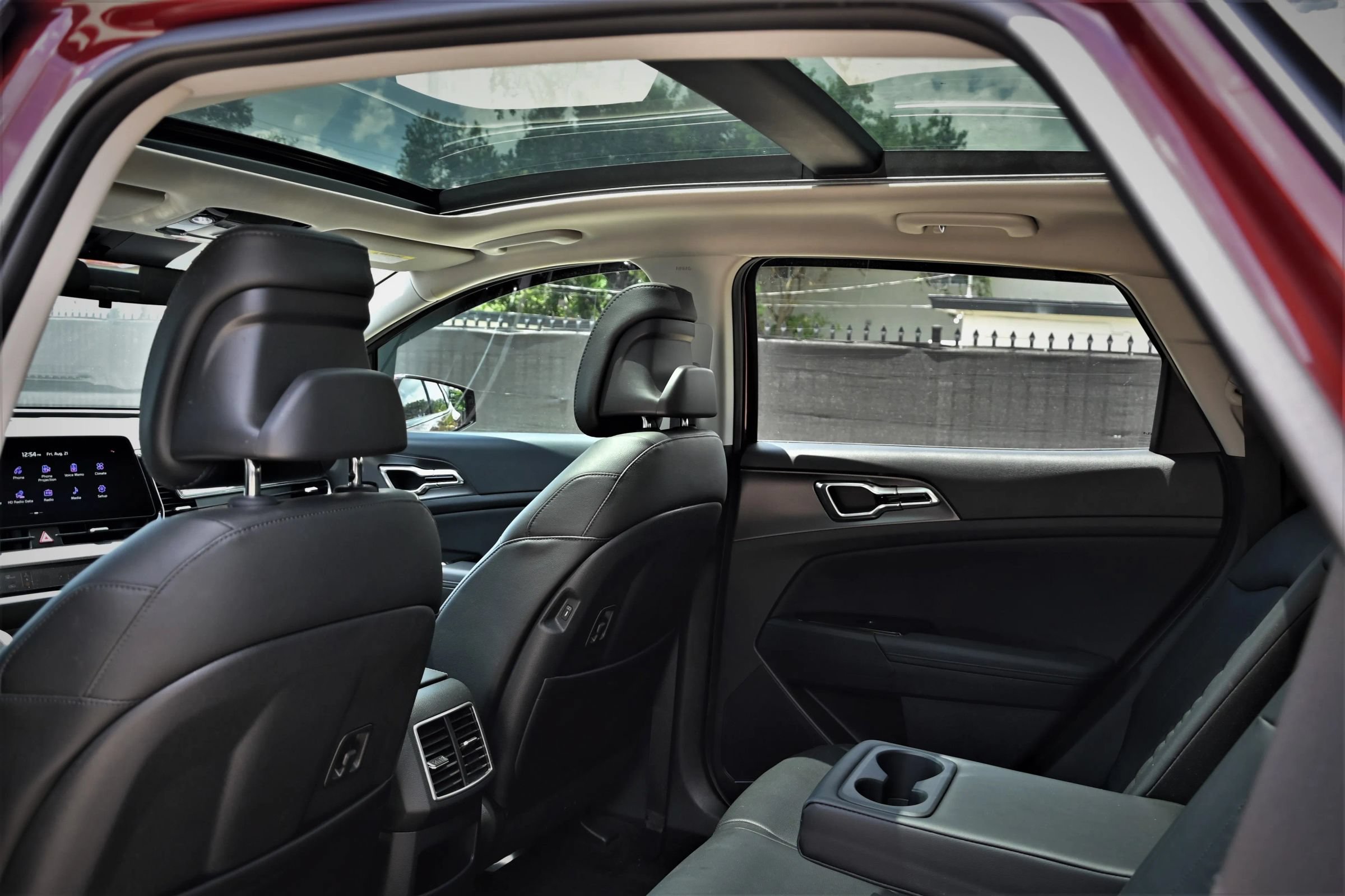 Used 2025 Kia Sportage SX FWD image 18