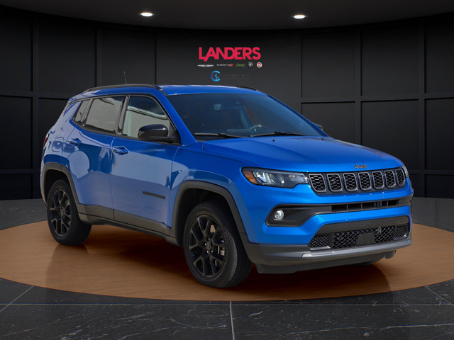 Used 2026 Jeep Compass Latitude AWD/4WD image 5