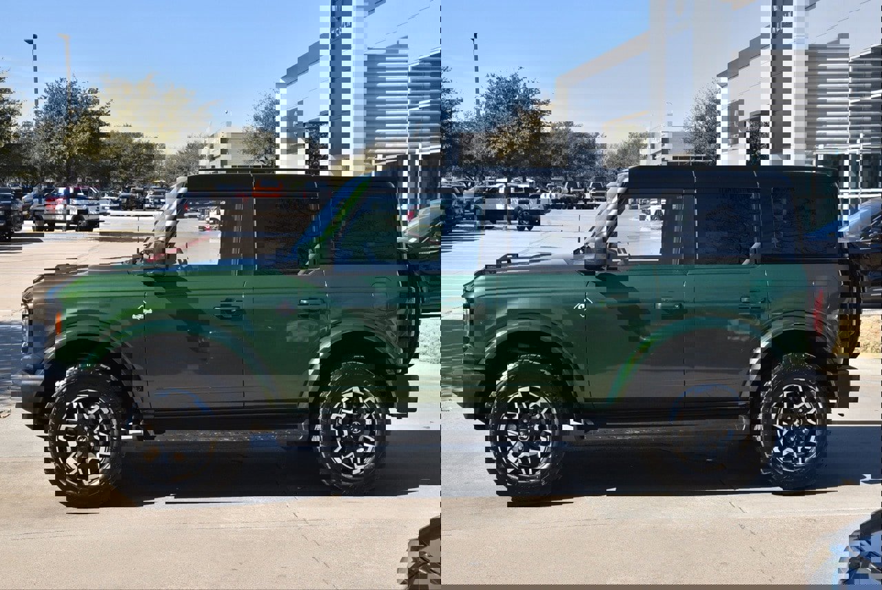 Certified 2025 Ford Bronco Outer Banks image 12