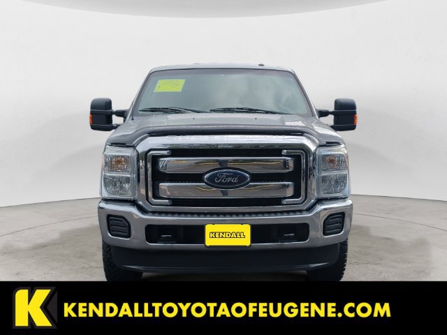 Used 2016 Ford F250 XLT w/ XLT Interior Package AWD/4WD image 2