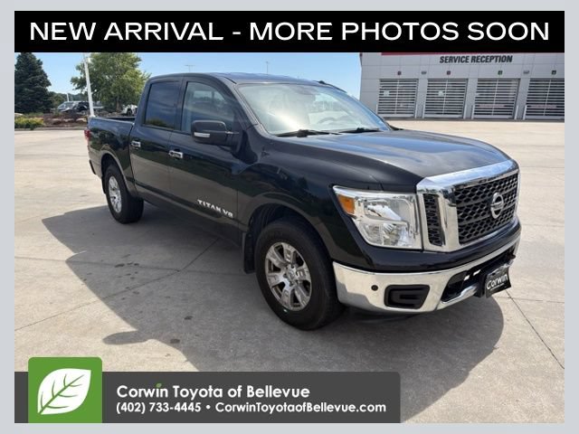 Used 2018 Nissan Titan SV w/ SV Convenience Package