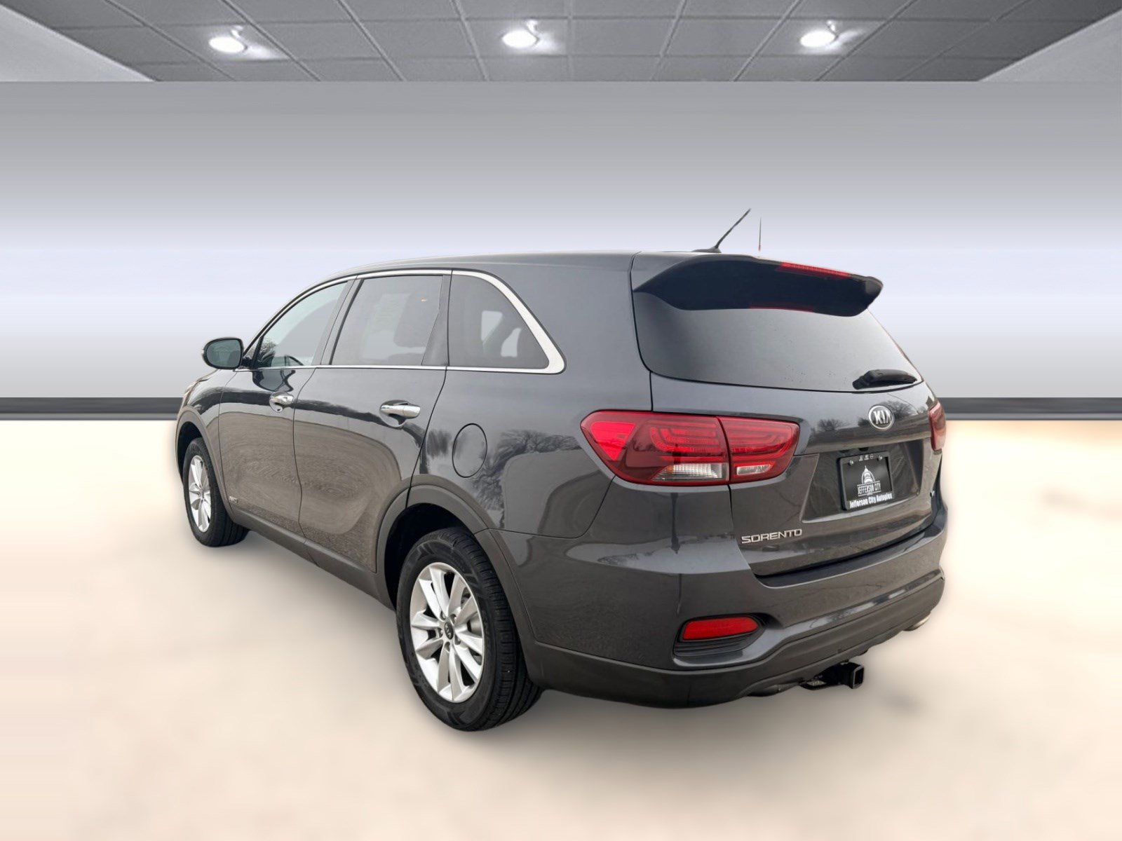 Used 2019 Kia Sorento LX V6 image 3
