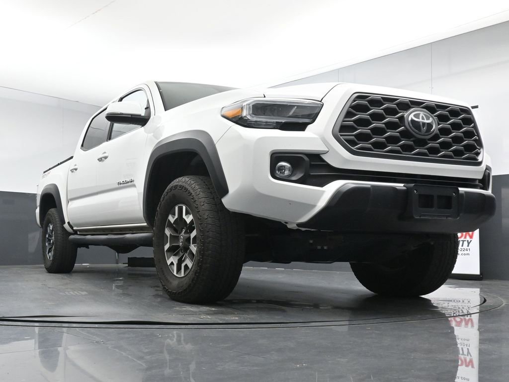 Used 2023 Toyota Tacoma TRD Off-Road AWD/4WD image 33