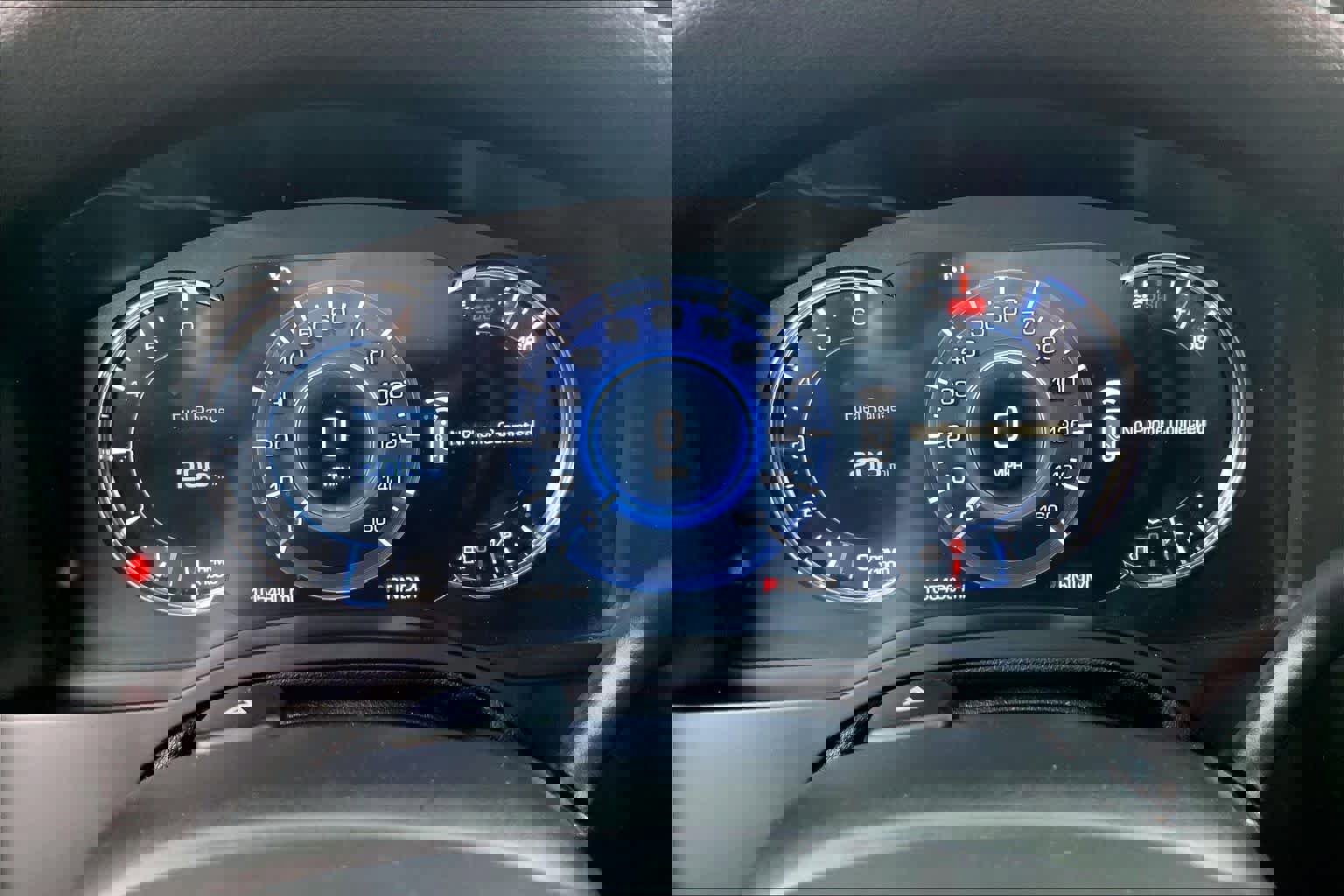 Used 2016 Cadillac Escalade ESV Luxury AWD/4WD image 25