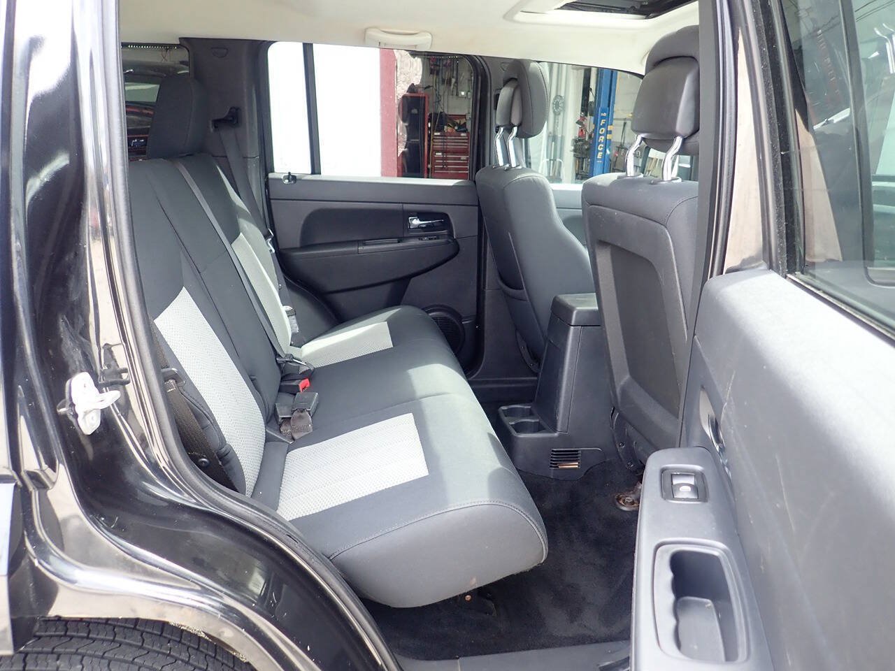 Used 2010 Jeep Liberty Sport w/ Popular Equipment Group AWD/4WD image 25