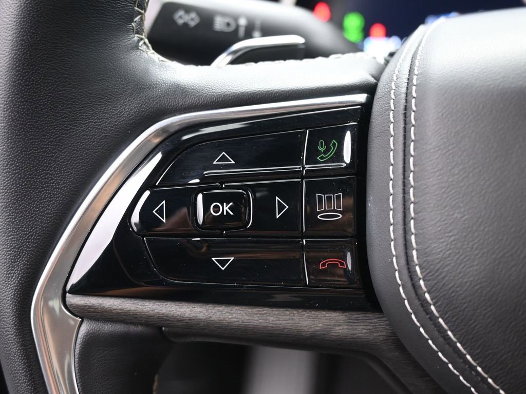 Used 2022 Jeep Grand Cherokee L Overland image 10