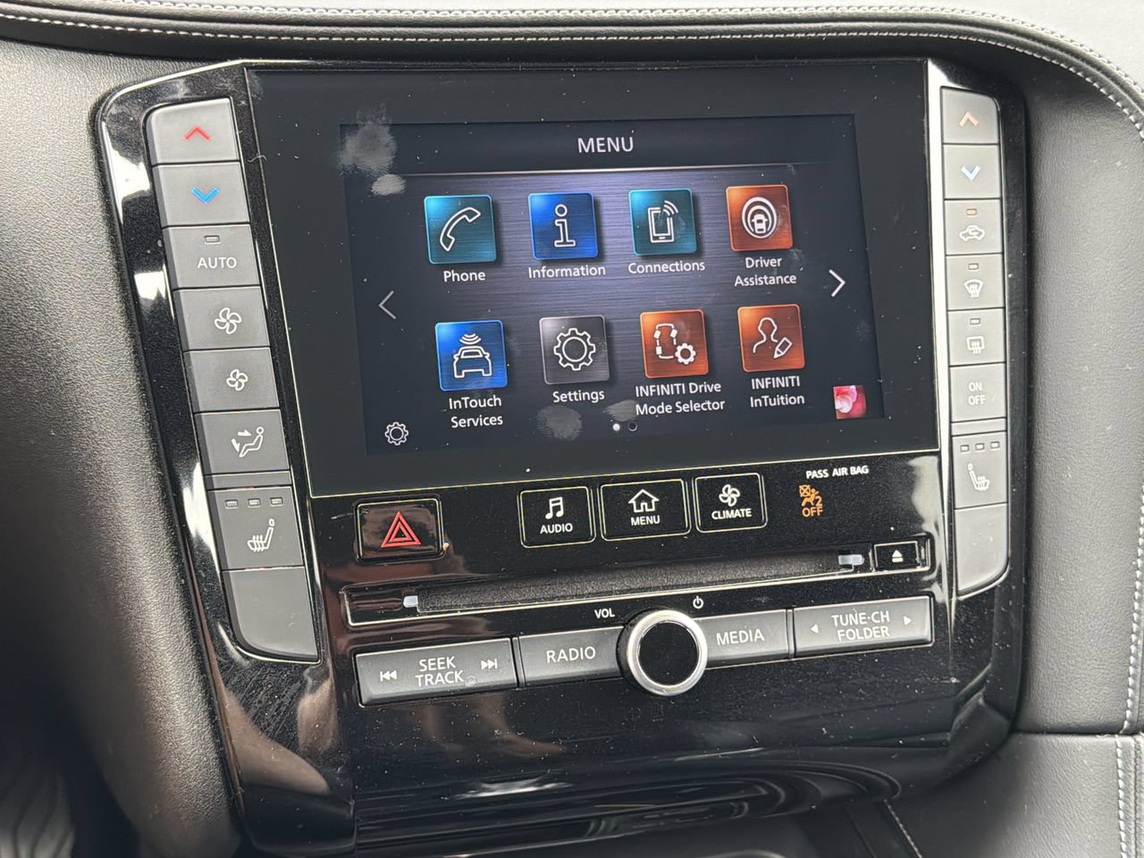 Used 2022 INFINITI QX50 Luxe FWD image 6