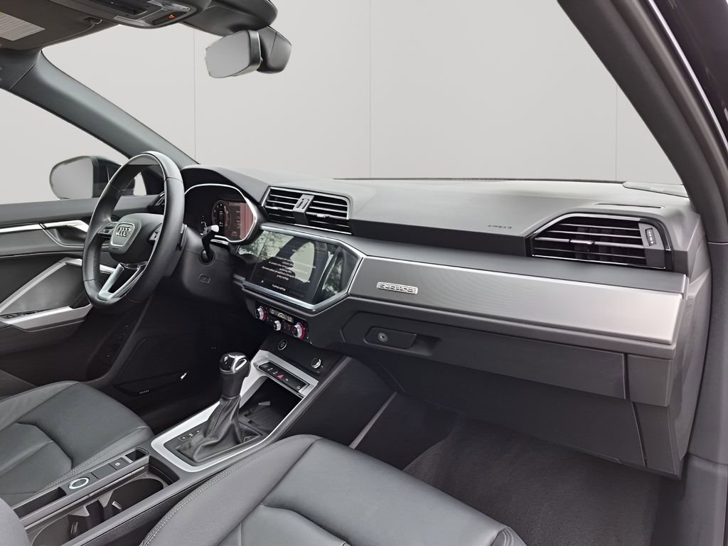Used 2023 Audi Q3 2.0T Premium Plus w/ Premium Plus Package image 14