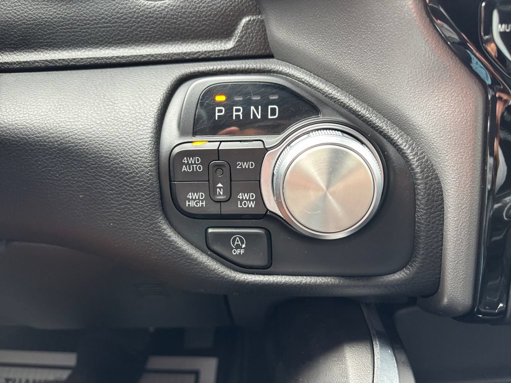 Used 2023 RAM 1500 Laramie AWD/4WD image 28