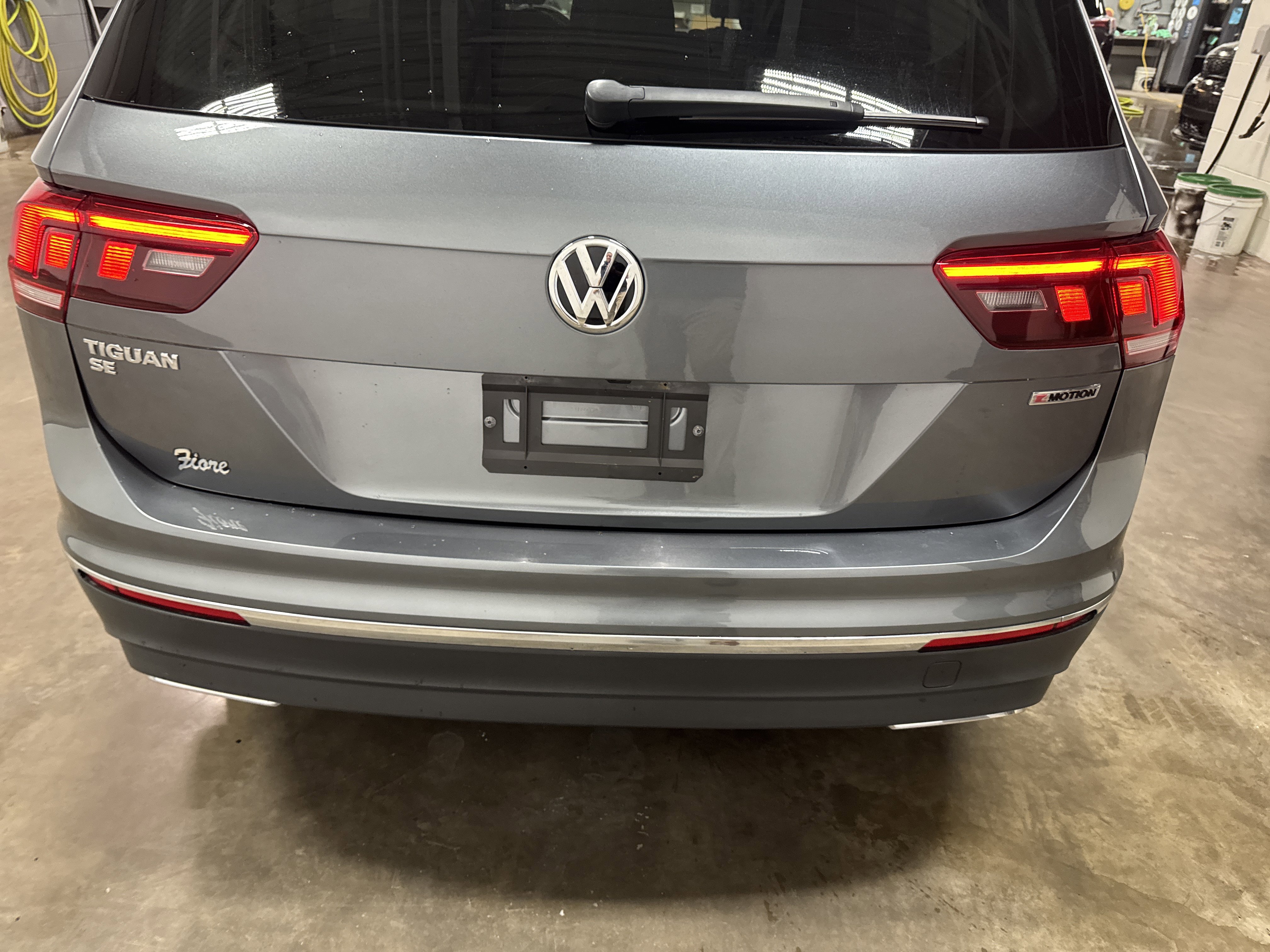 Used 2020 Volkswagen Tiguan SE w/ Panoramic Sunroof Package image 33
