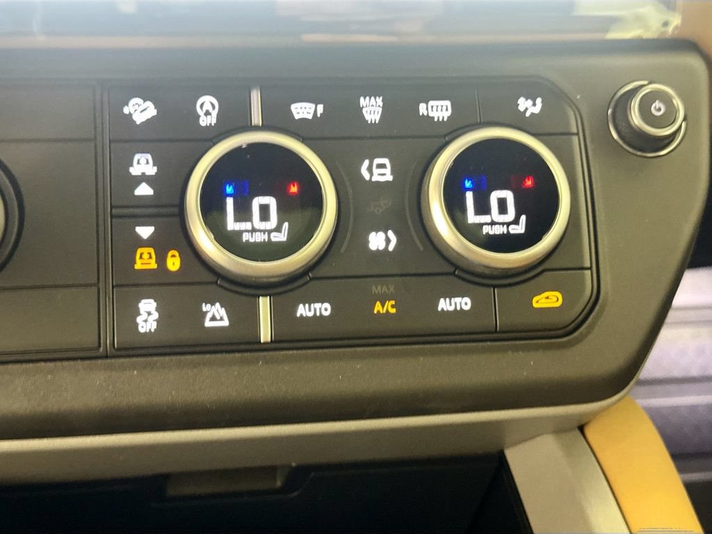 New 2026 Land Rover Defender 90 V8 AWD/4WD image 16