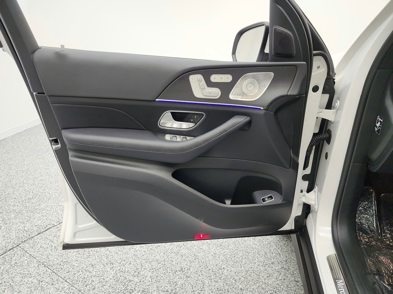 Certified 2025 Mercedes-Benz GLS 450 4MATIC image 13