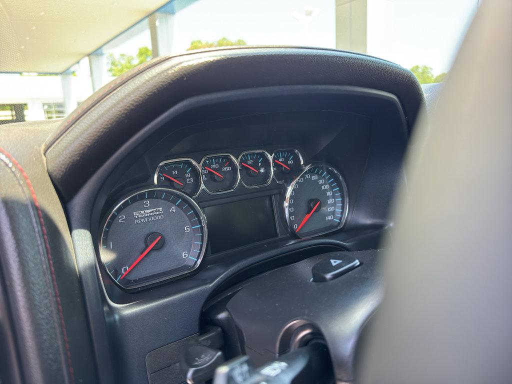 Used 2018 GMC Sierra 2500 SLT w/ All Terrain HD Package AWD/4WD image 16